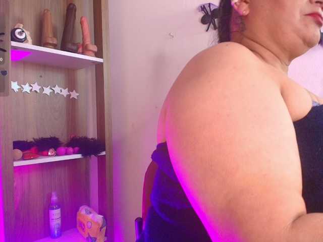 EllenaBoobs live cam preview