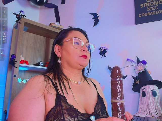 EllenaBoobs live cam on BongaCams