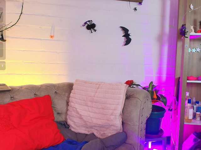EllenaBoobs live cam preview
