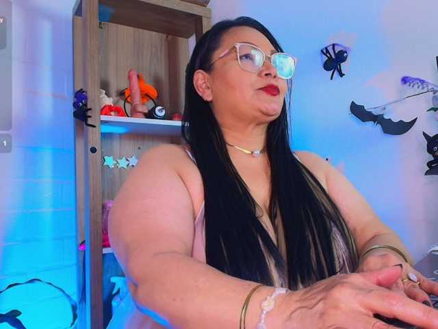 EllenaBoobs