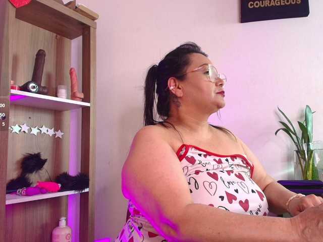EllenaBoobs