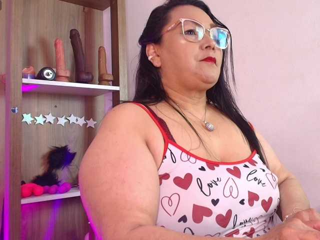 EllenaBoobs