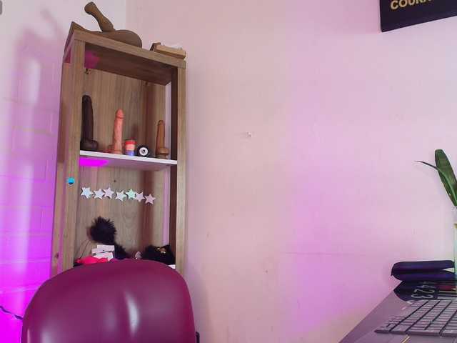 EllenaBoobs live cam on BongaCams