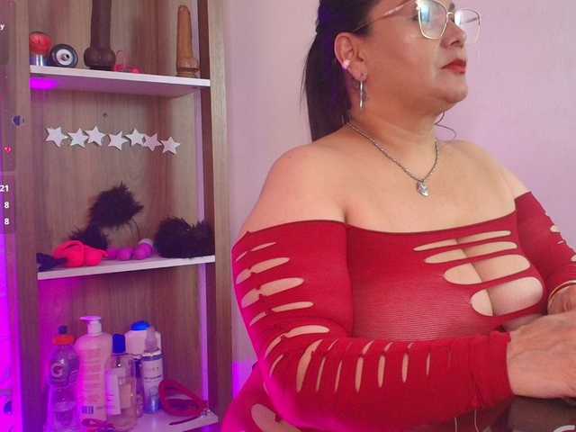 EllenaBoobs
