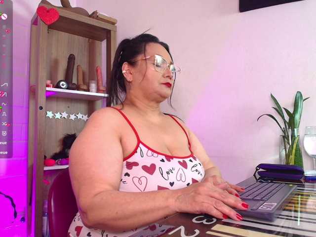 EllenaBoobs