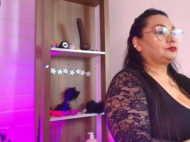 EllenaBoobs