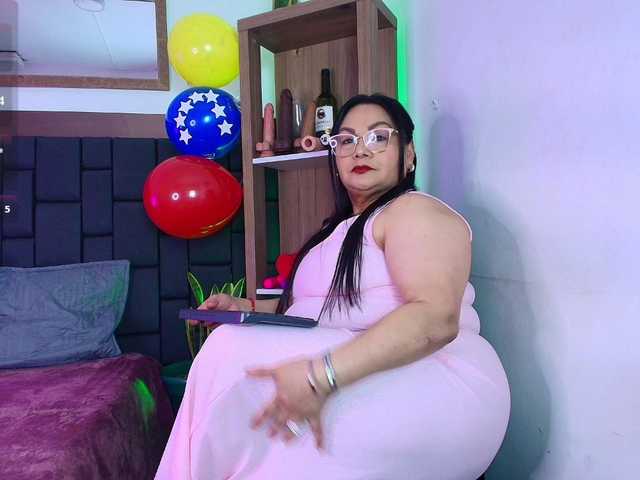 EllenaBoobs live cam on BongaCams