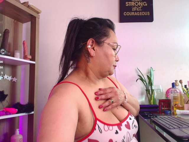 EllenaBoobs live cam preview
