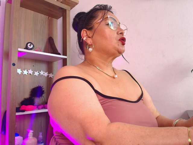 EllenaBoobs