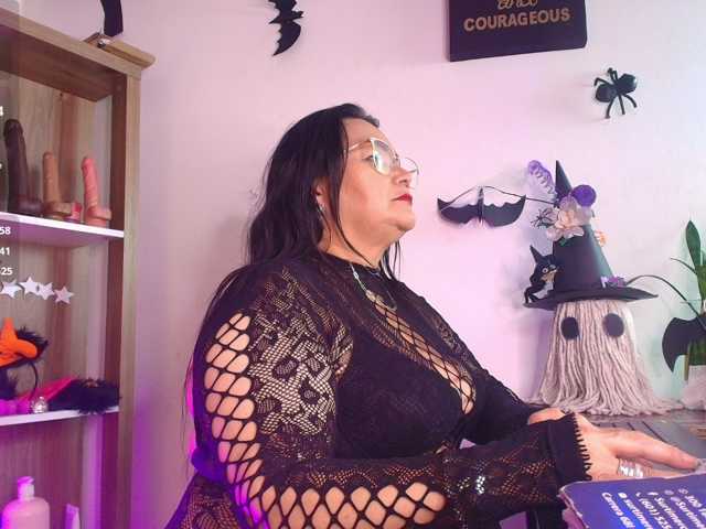 EllenaBoobs live cam on BongaCams