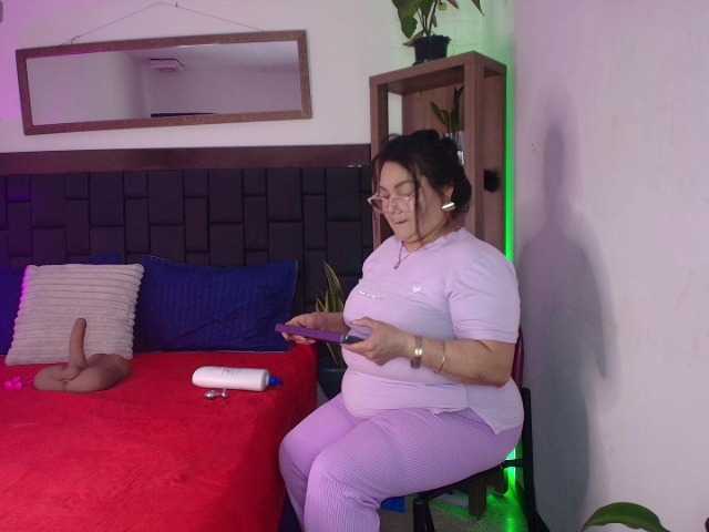 Preview of ellenaboobs