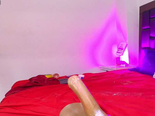 EllenaBoobs live cam on BongaCams