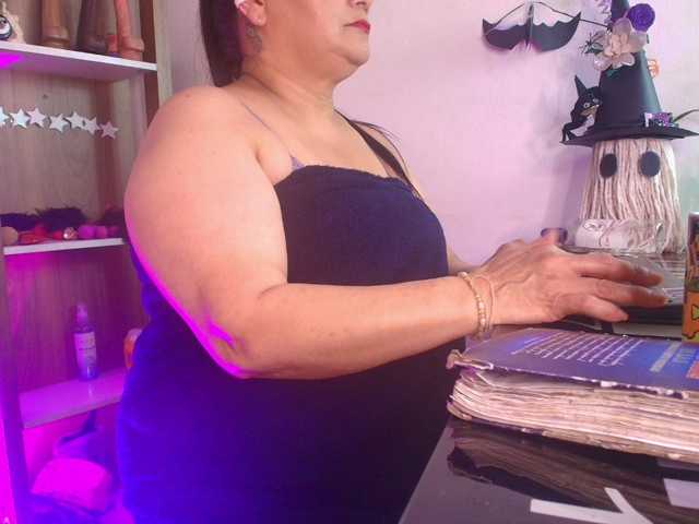 EllenaBoobs live cam preview