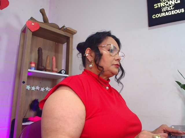 EllenaBoobs