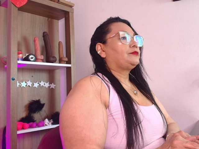 EllenaBoobs — live female cam