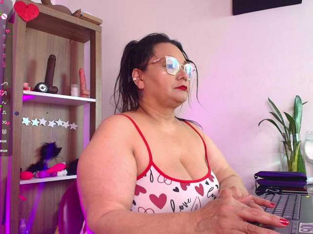 EllenaBoobs
