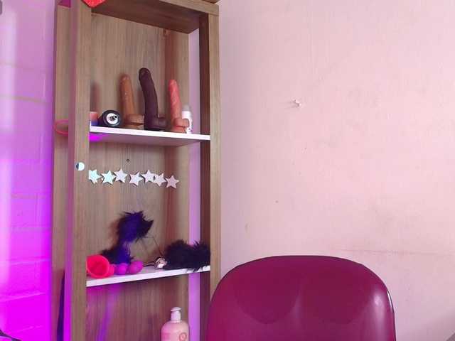 EllenaBoobs live cam on BongaCams