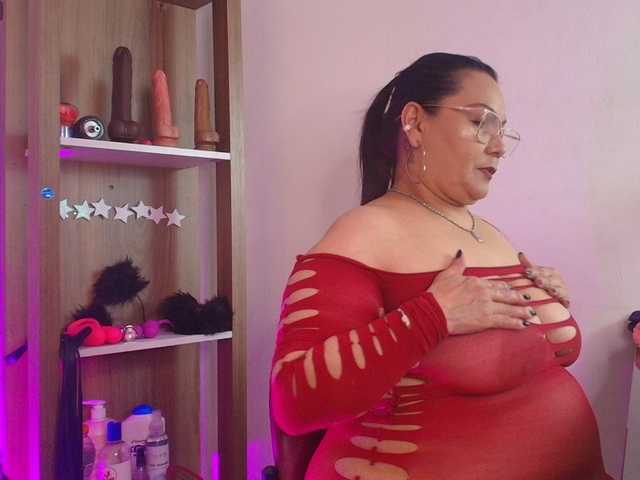 EllenaBoobs