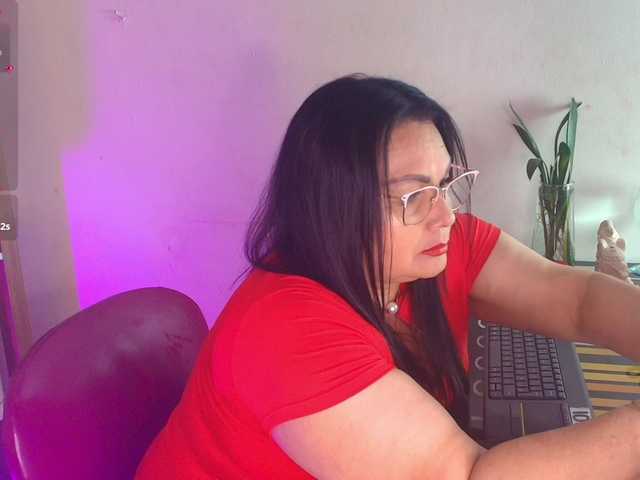 EllenaBoobs