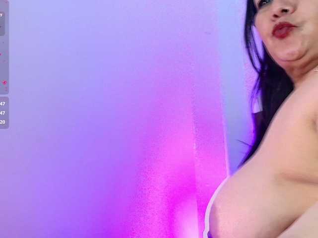EllenaBoobs