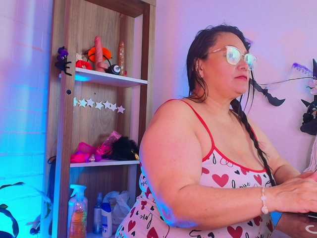 EllenaBoobs live cam on BongaCams