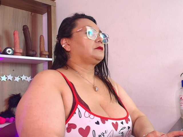 EllenaBoobs — live female cam