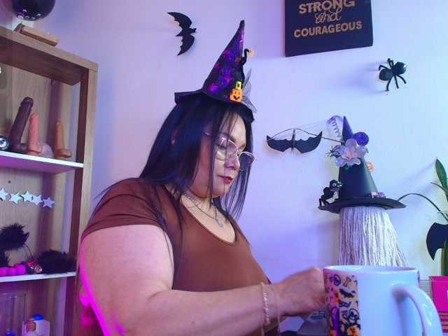 EllenaBoobs live cam on BongaCams
