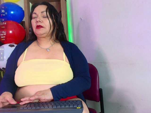 EllenaBoobs