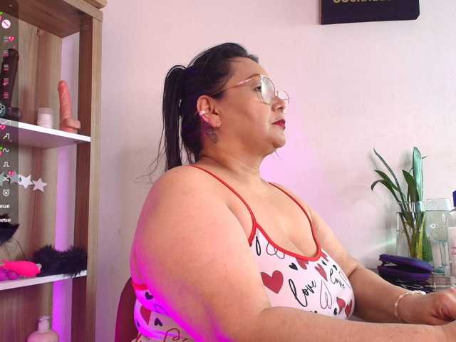 EllenaBoobs
