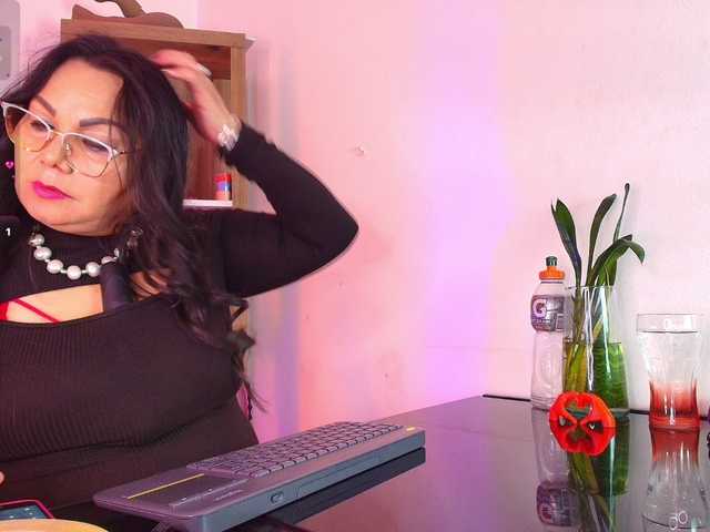 EllenaBoobs