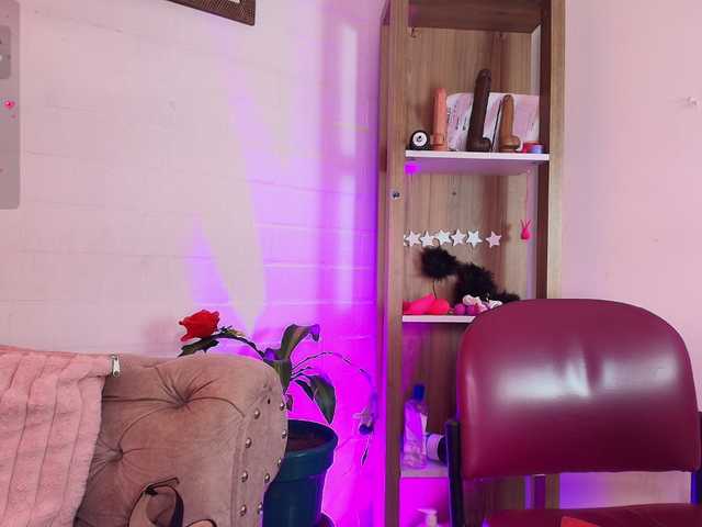 EllenaBoobs live cam on BongaCams