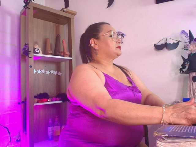 EllenaBoobs live cam preview