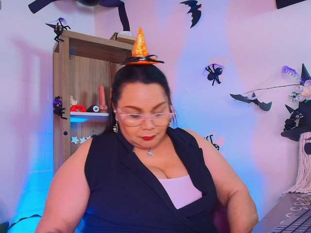 EllenaBoobs live cam on BongaCams