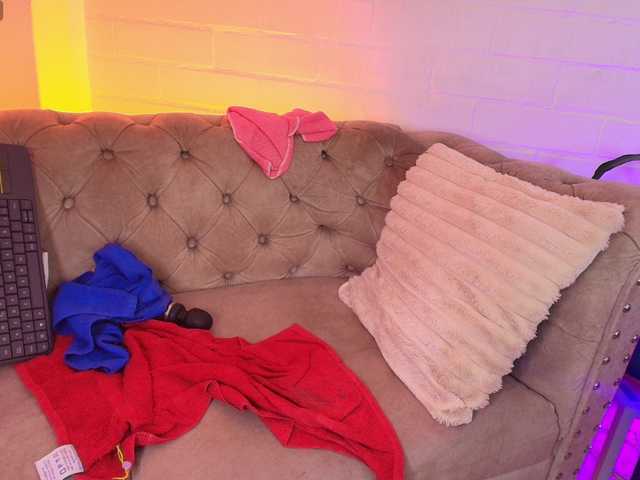 EllenaBoobs live cam on BongaCams