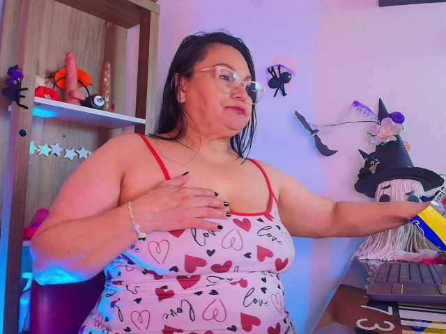 EllenaBoobs