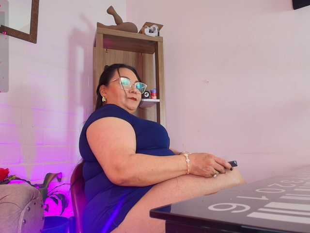 EllenaBoobs live cam on BongaCams