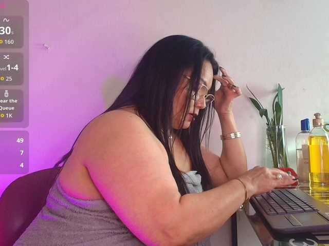 EllenaBoobs