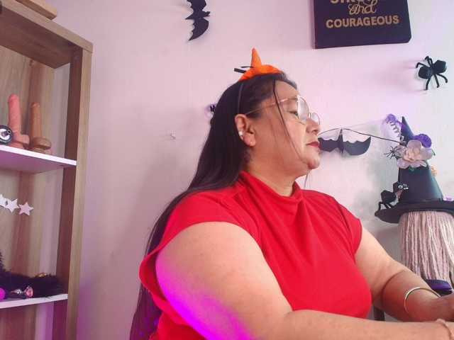 EllenaBoobs live cam preview