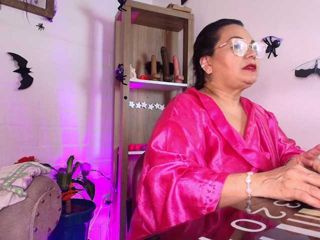 EllenaBoobs, en vivo ahora en BongaCams