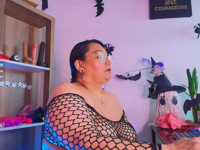 EllenaBoobs