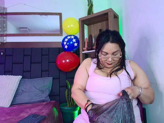 EllenaBoobs live cam on BongaCams