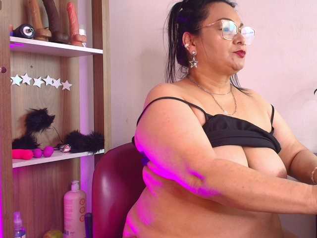 EllenaBoobs