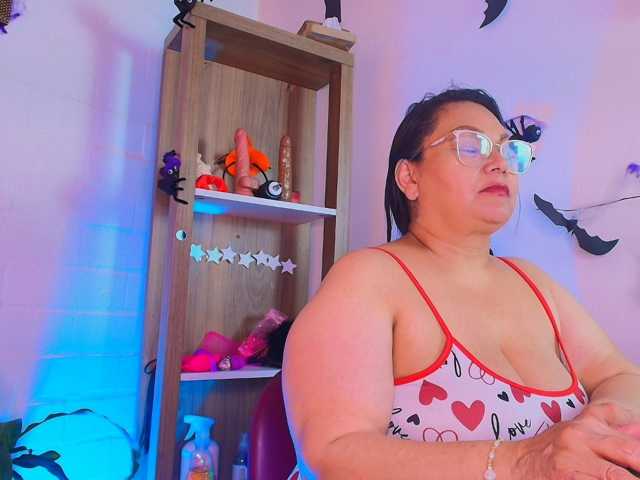 EllenaBoobs