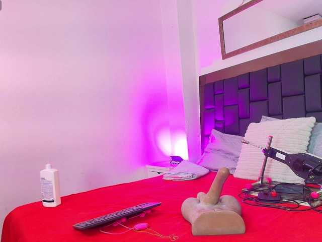 EllenaBoobs live cam on BongaCams