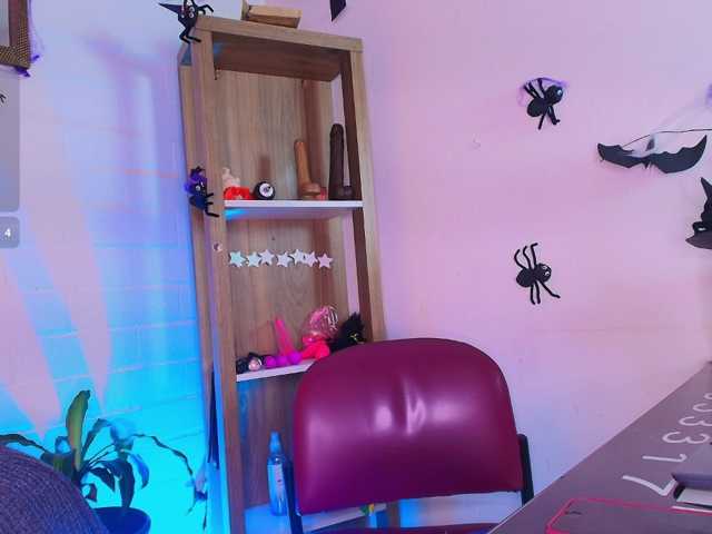 EllenaBoobs live cam on BongaCams