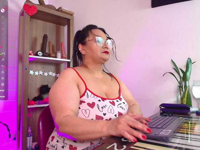 EllenaBoobs