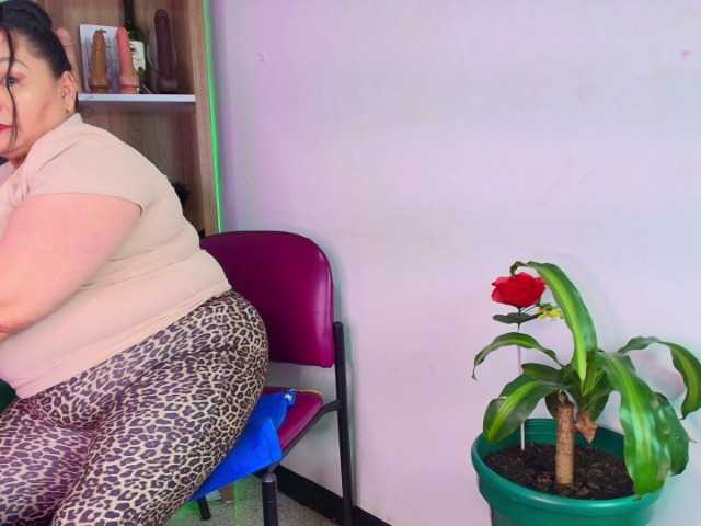 EllenaBoobs live cam on BongaCams