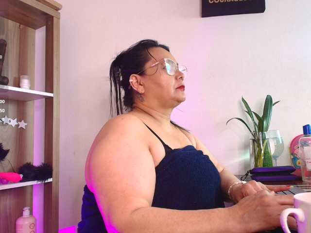 EllenaBoobs live cam preview