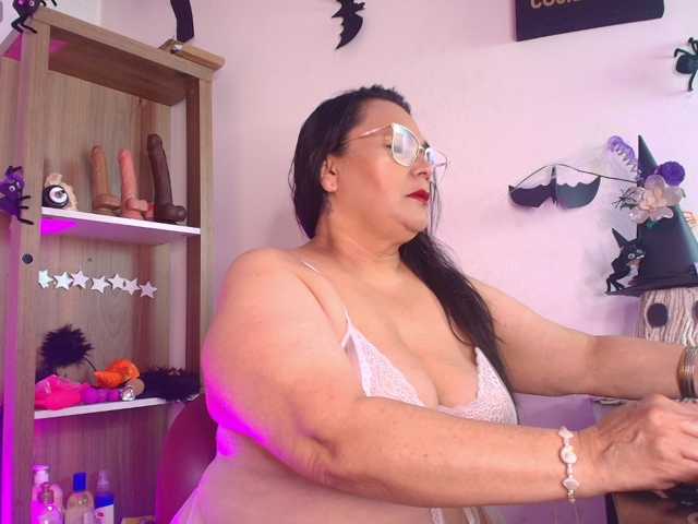EllenaBoobs live cam preview
