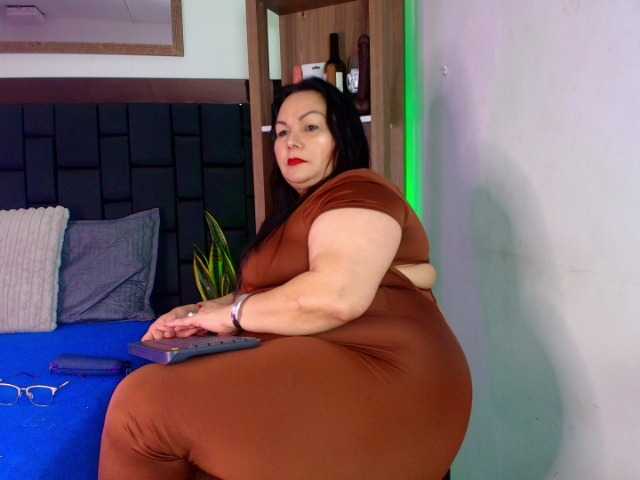 EllenaBoobs